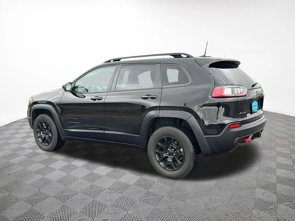 Used 2022 Black Jeep Trailhawk 4x4 image 12