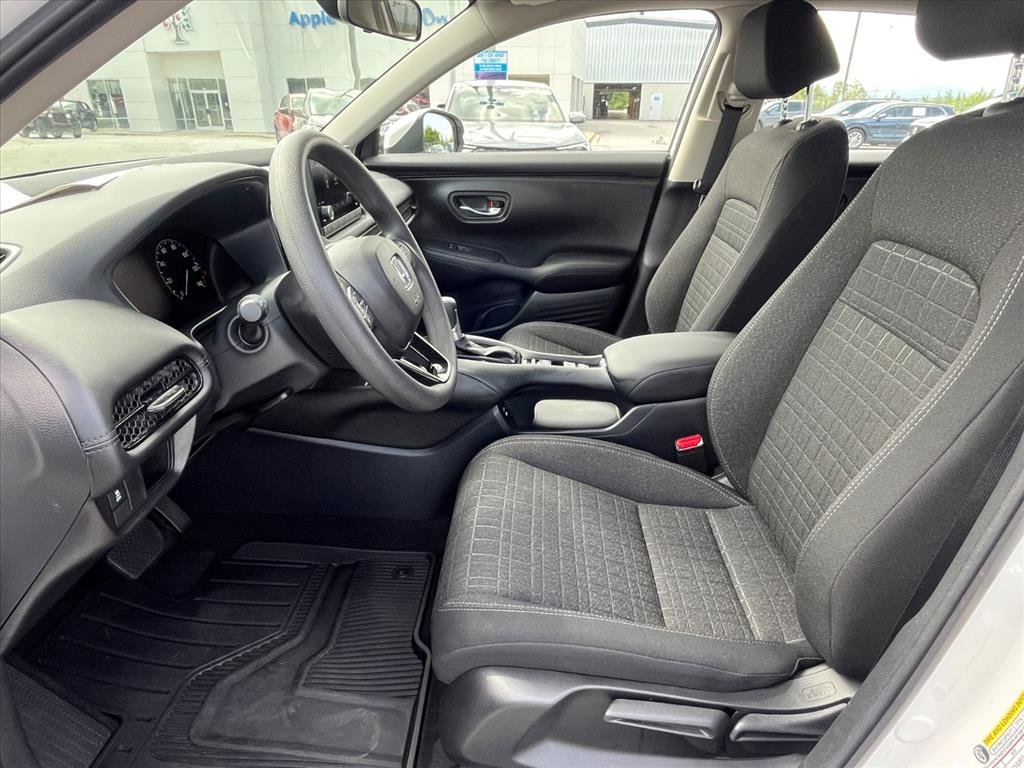 2025 Honda HR-V LX - Photo 8