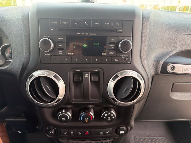 Used 2018 Black Jeep Rubicon image 16