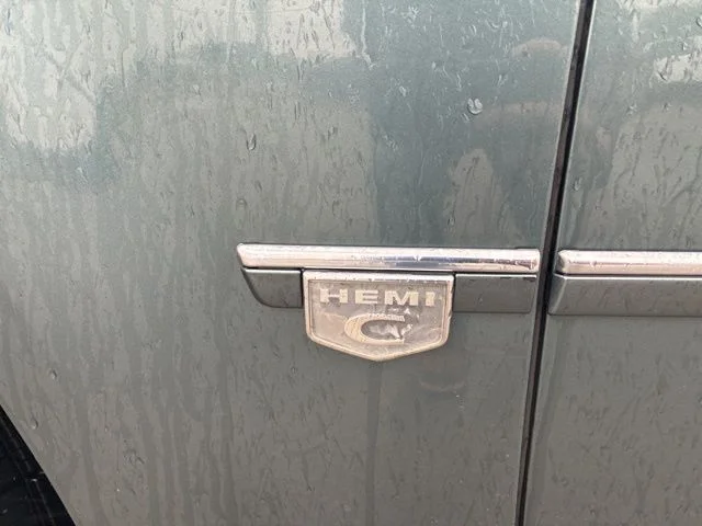 Used 2006 Green Chrysler Base image 9