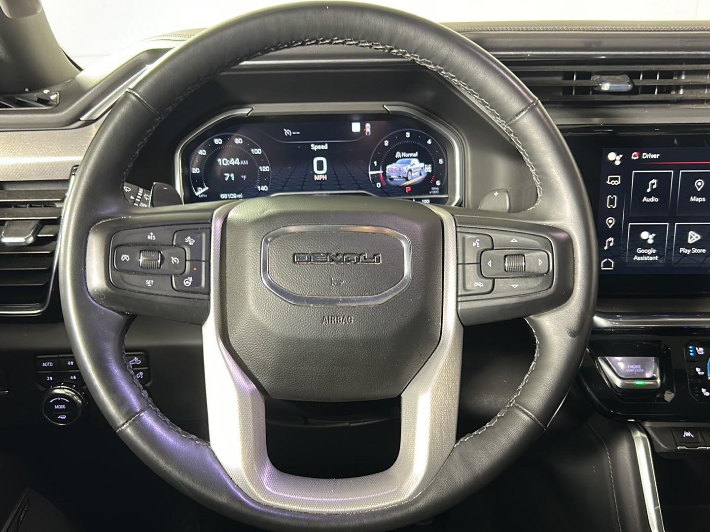 Used 2023 White Frost Tricoat GMC Denali image 37