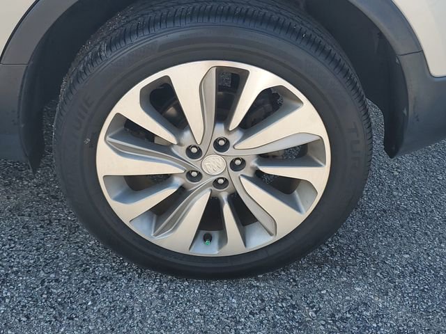 Used 2019 Silver Buick Preferred image 27