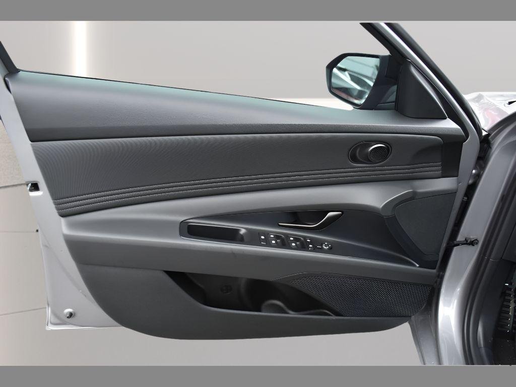 New 2026 Fluid Metal Hyundai SEL Sport image 18