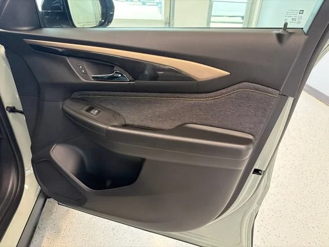 New 2026 Cacti Green Chevrolet ACTIV image 43