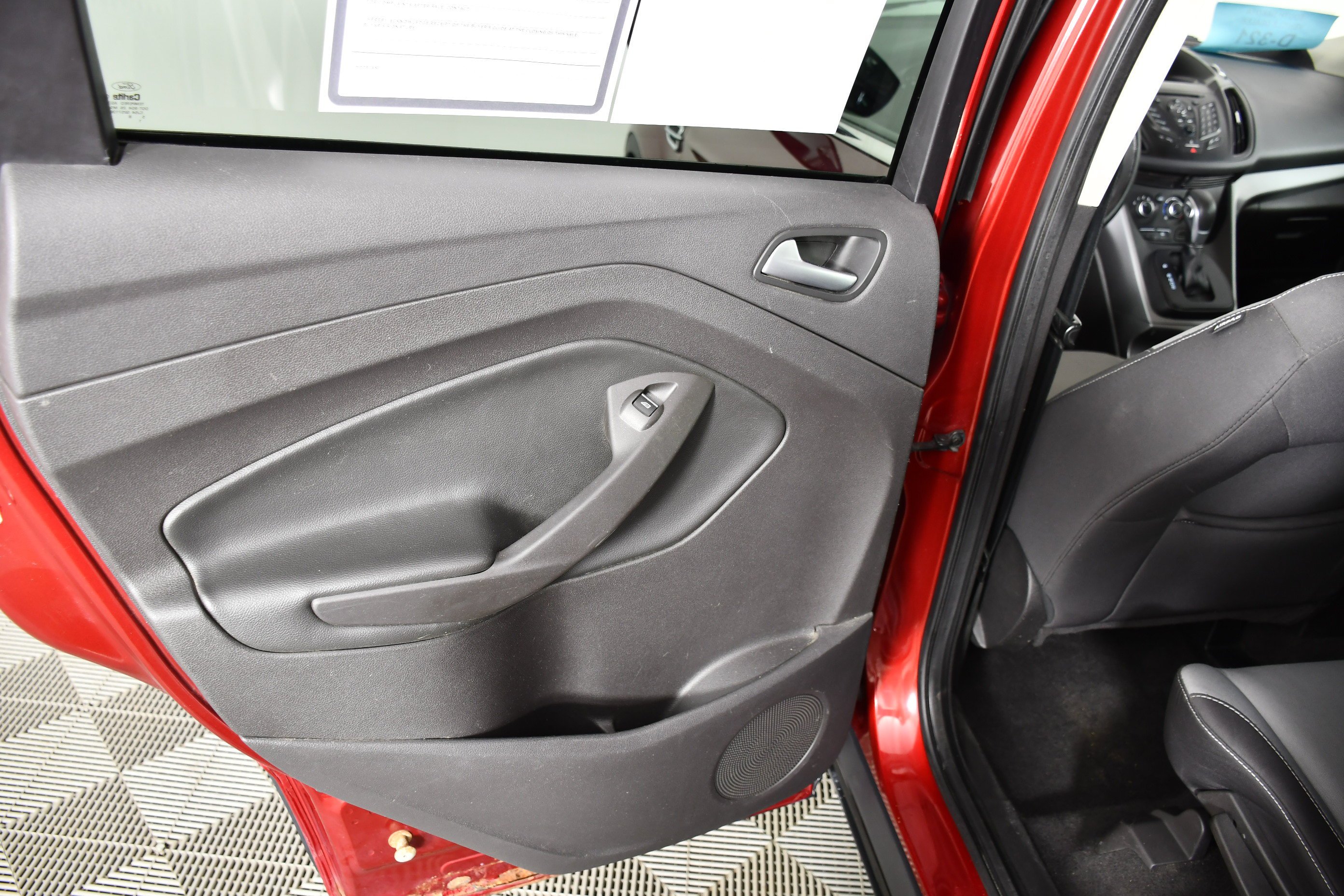 Used 2015 Ruby Red Metallic Ford SE image 45