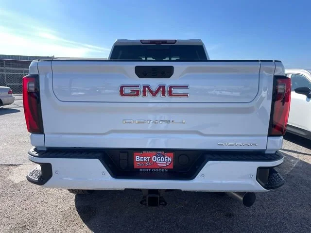 2026 GMC Sierra 2500HD Denali - Photo 8