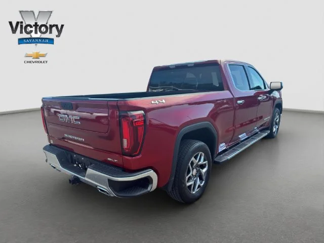 Used 2022 CAYENNE RED TINTCOAT GMC SLT image 7