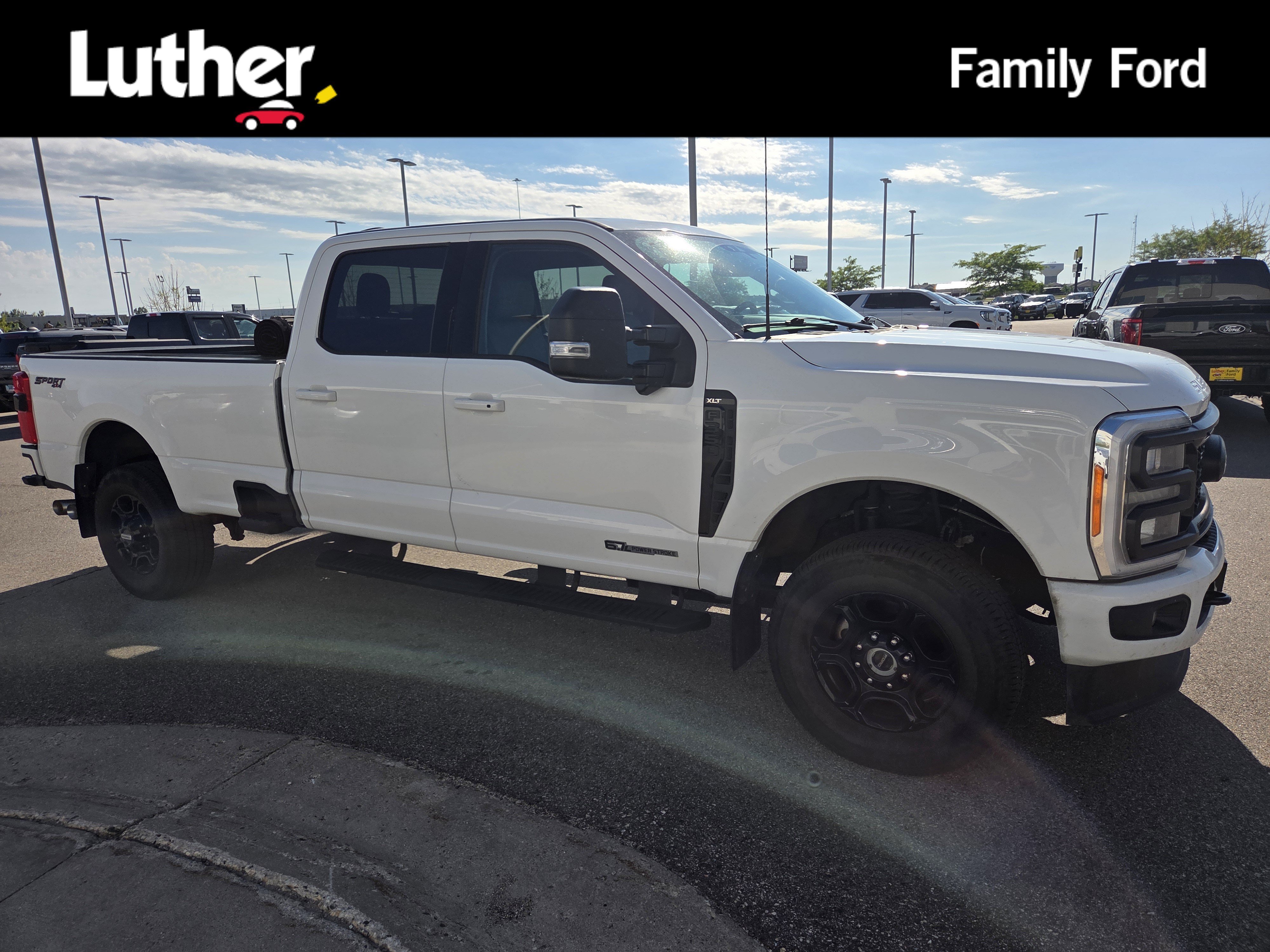 Used 2023 Oxford White Ford XLT image 1