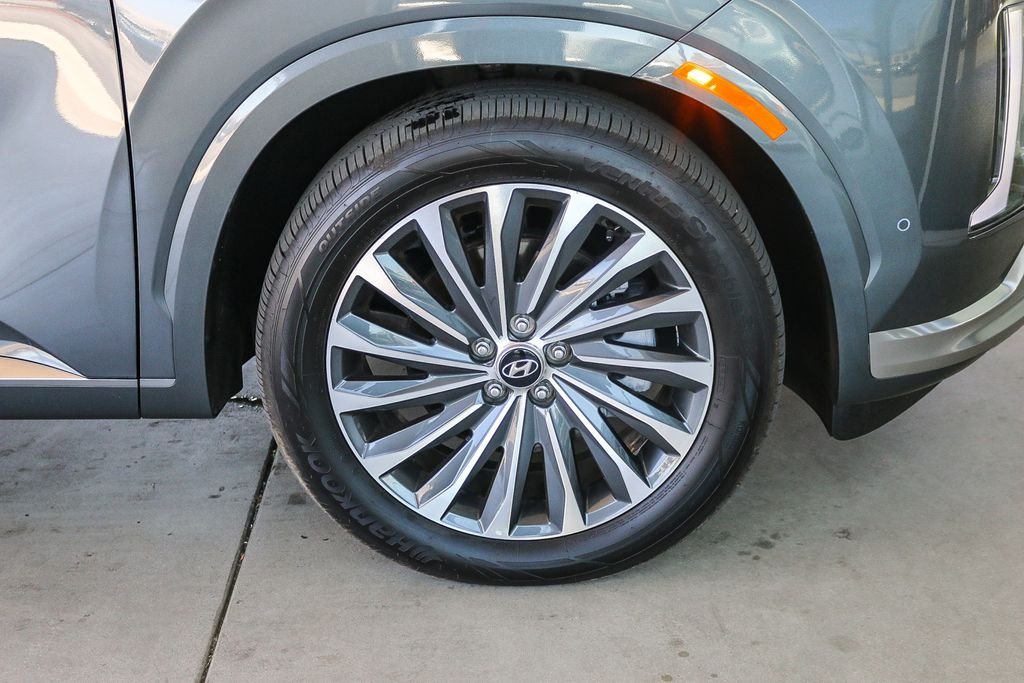 Certified Used 2025 Gray Hyundai Calligraphy image 12