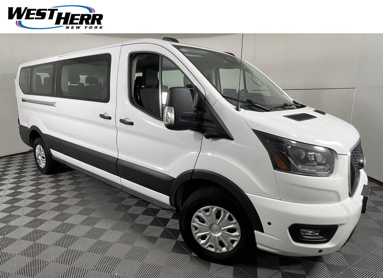 Used 2026 Oxford White Ford 350 XLT image 1