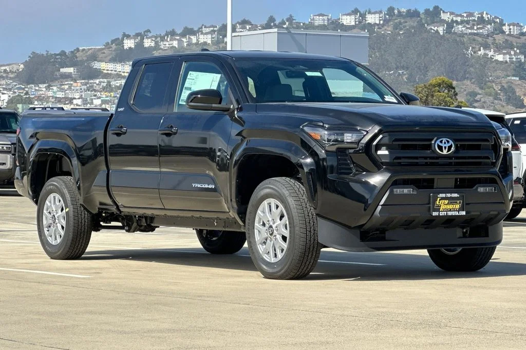 New 2026 Black Toyota  SR5 image 2