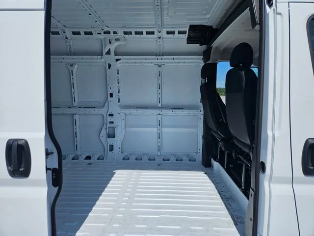New 2026 Bright White Clear-Coat Exterior Paint RAM High Roof image 23