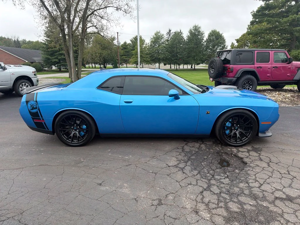 Used 2016 Blue Dodge R/T Scat Pack image 5
