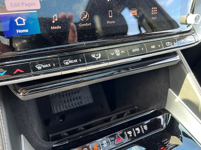 New 2026 High Gloss Black Exterior Paint Jeep Limited Reserve image 30
