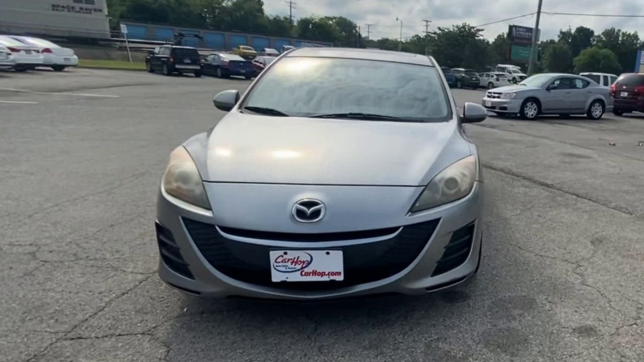2010 Mazda Mazda3 Touring photo 2