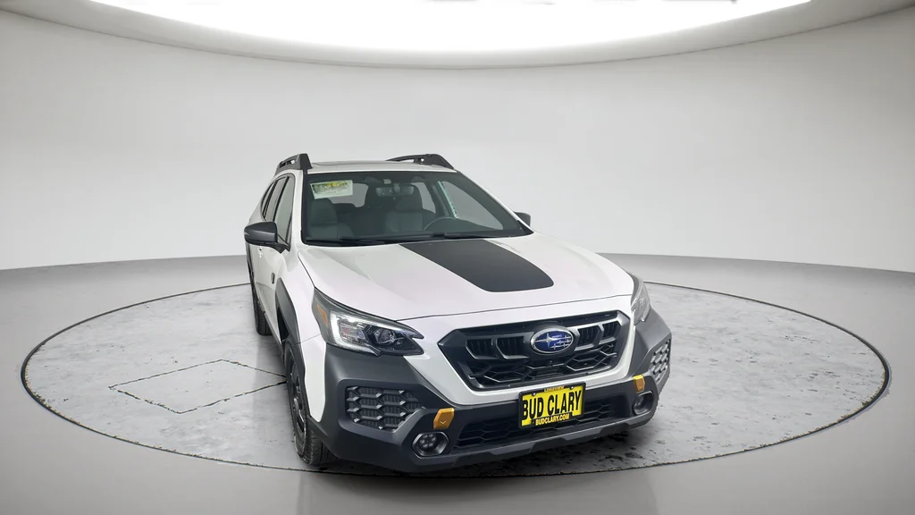 Used 2025 White Subaru Wilderness image 4