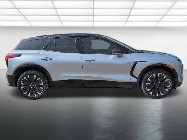 2026 Chevrolet Blazer EV RS - Photo 32