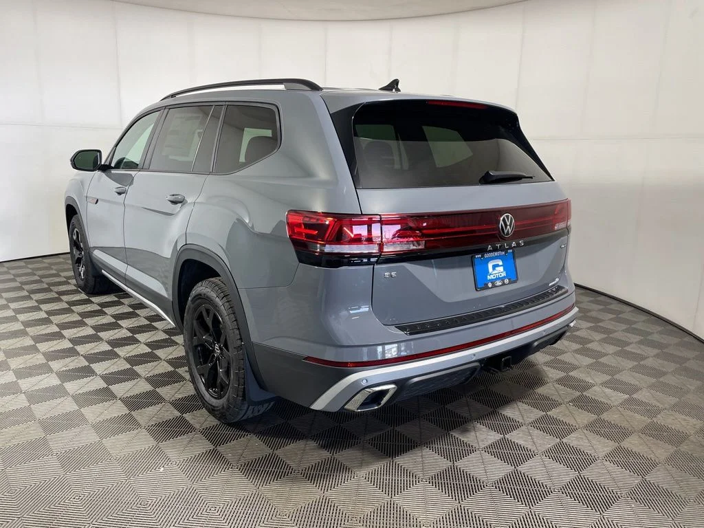 New 2026 Gray Volkswagen 2.0T Peak Edition image 5
