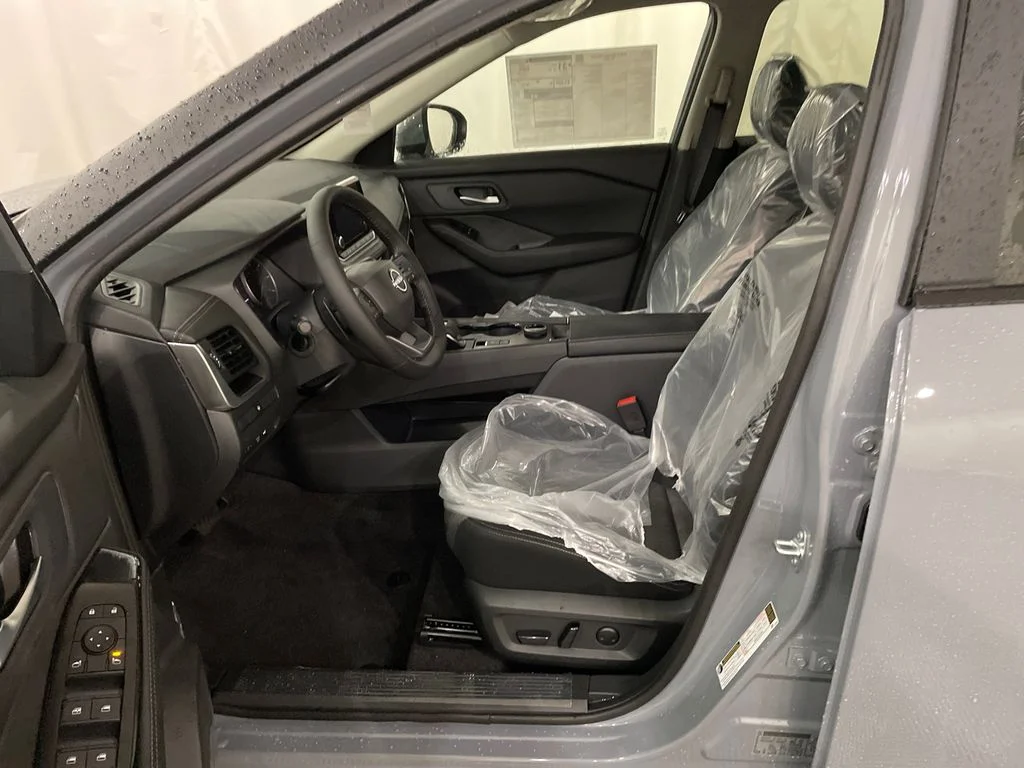 New 2026 Boulder Gray Pearl Nissan SV image 12