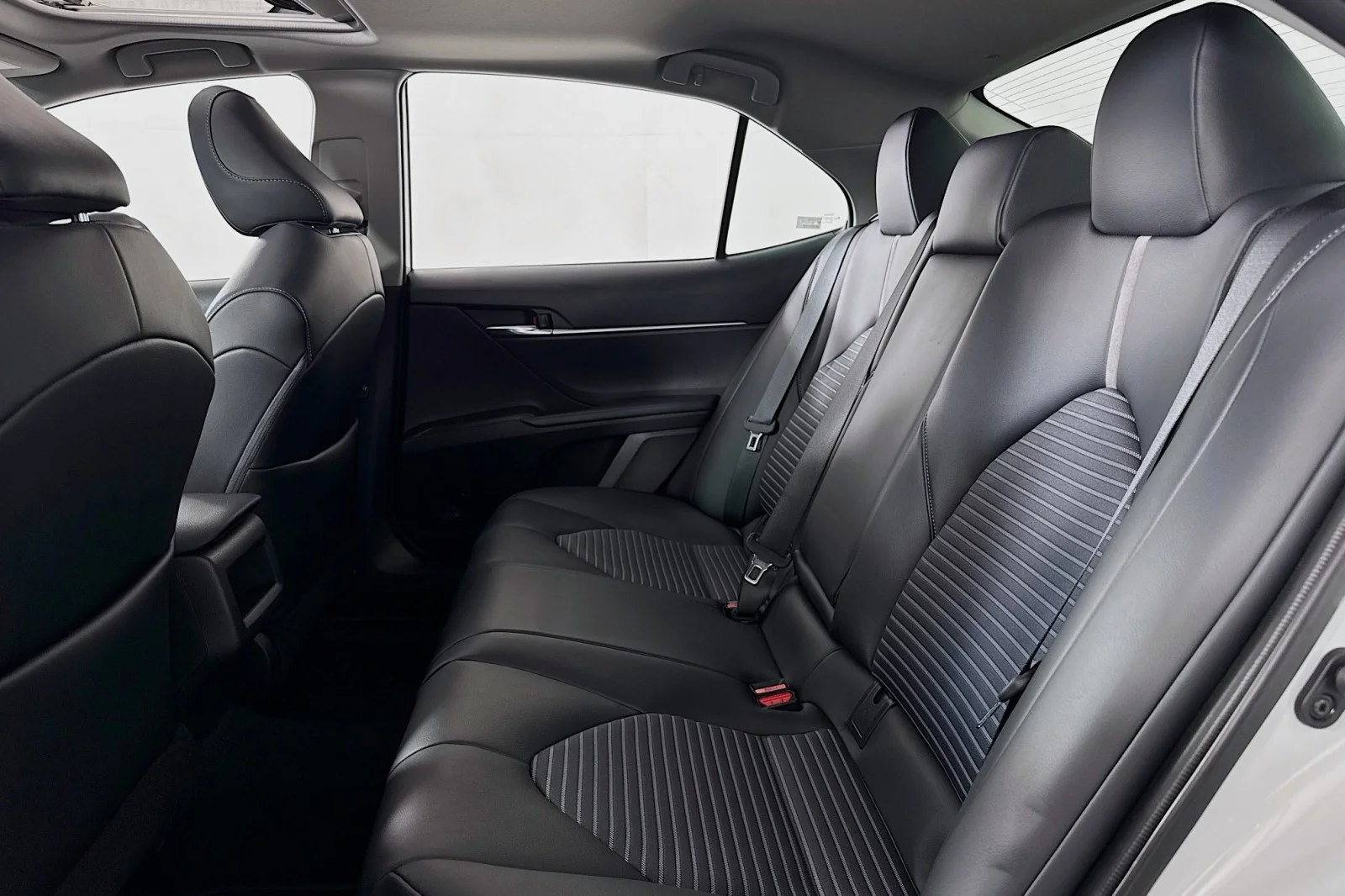 Used 2022 ASH GRAY Toyota Hybrid SE image 7