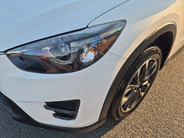Used 2016 White Mazda Grand Touring image 9