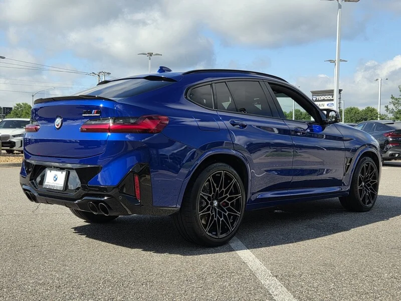 Used 2023 BLUE BMW SPORTS ACTIVITY COUPE image 4