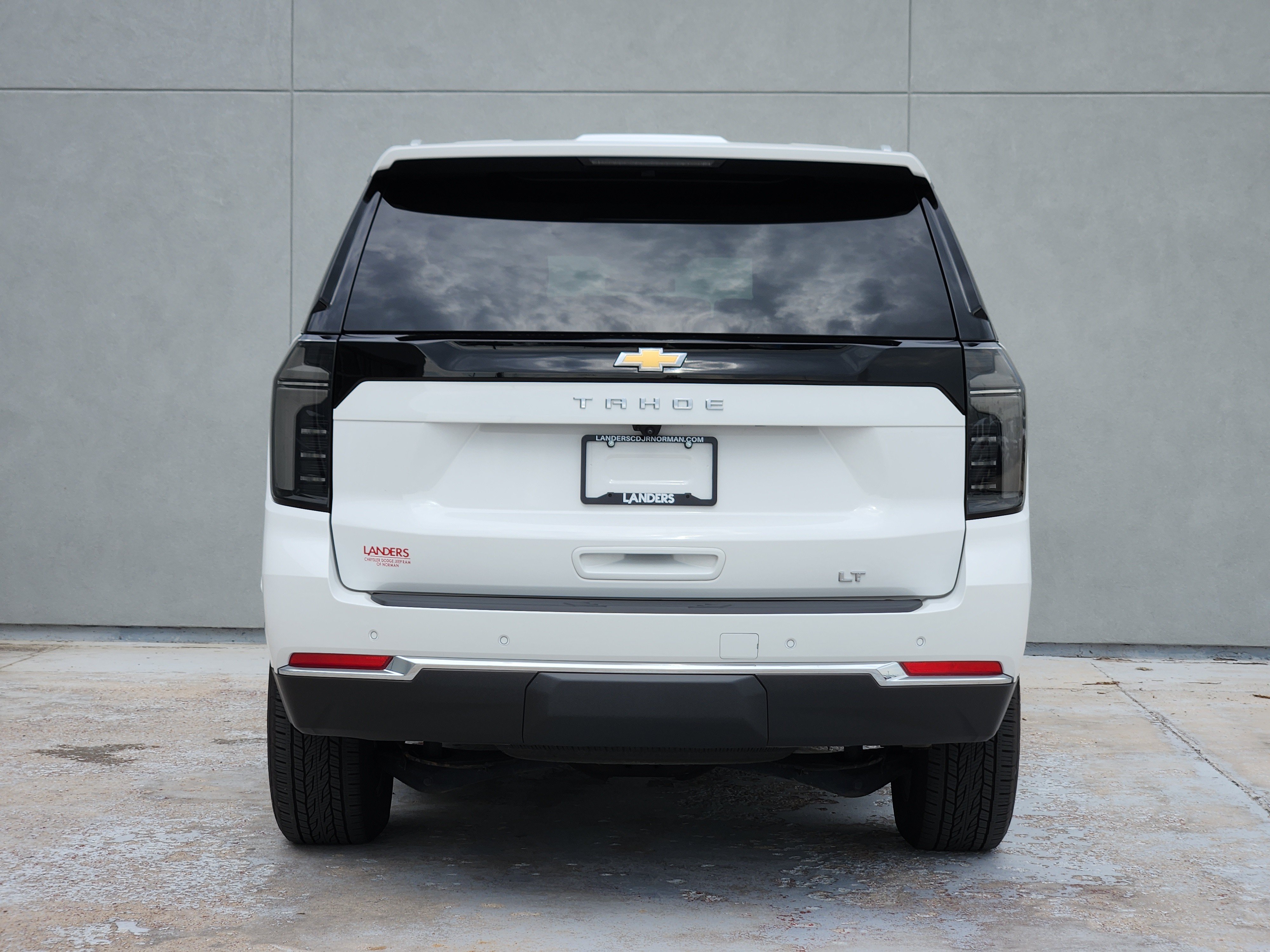 Used 2025 Summit White Chevrolet LT image 7