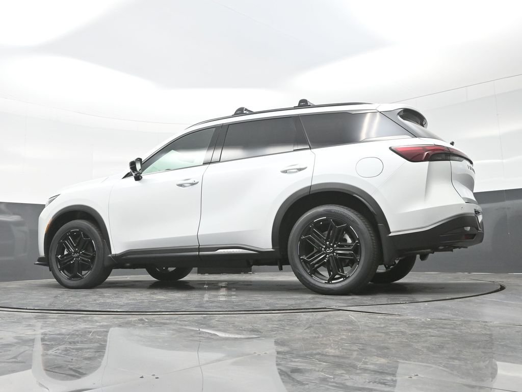 Used 2026 White INFINITI SPORT image 36