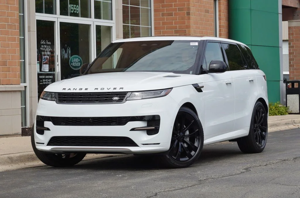 New 2026 Fuji White Land Rover Dynamic SE image 1