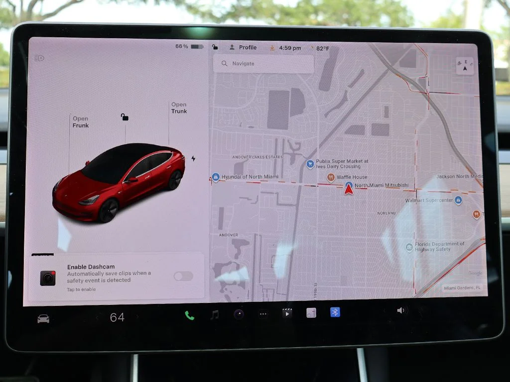 Used 2018 Red Tesla Long Range image 40
