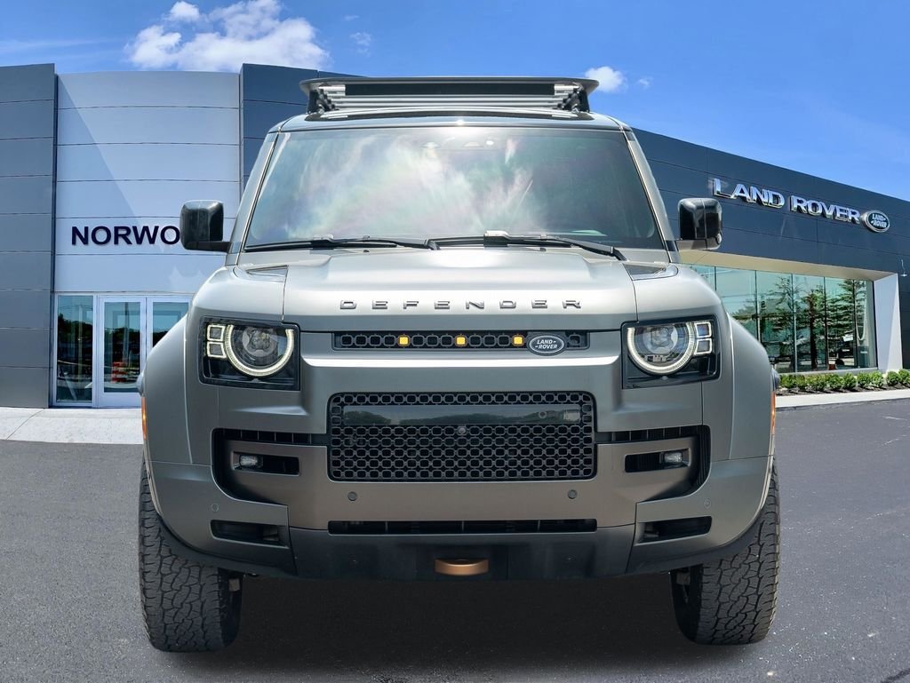 Used 2025 Green Land Rover OCTA image 2