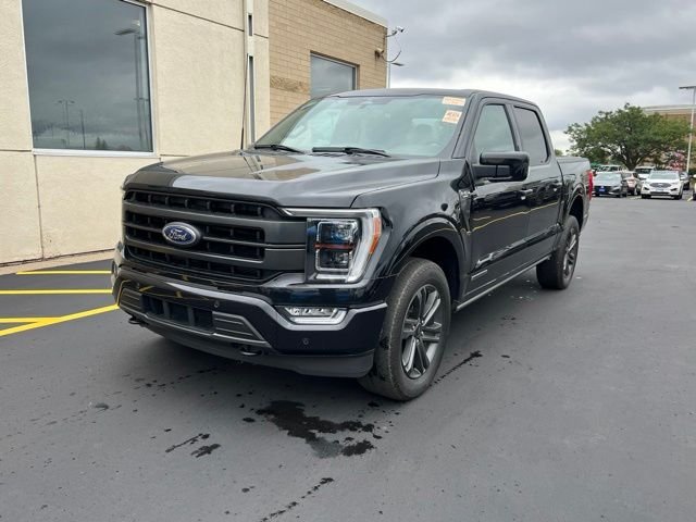 Certified Used 2023 Black Ford Lariat image 4