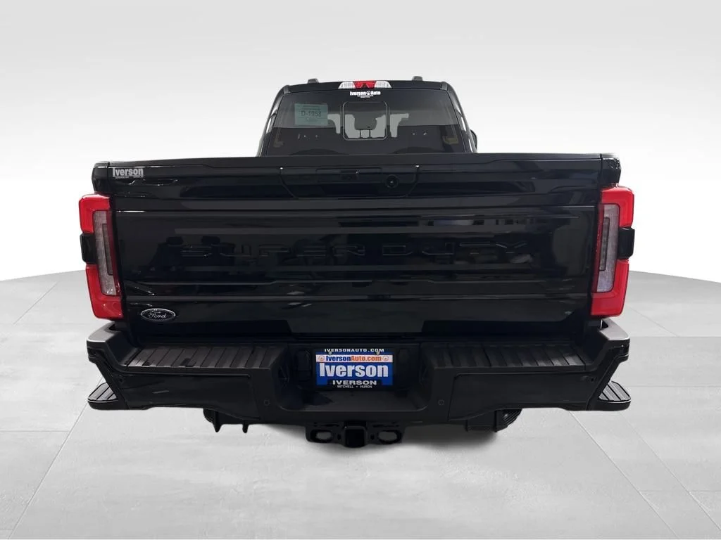 2026 Ford F-250 Super Duty Platinum - Photo 9
