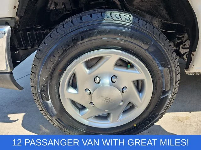 Used 2010 White Ford XLT image 15