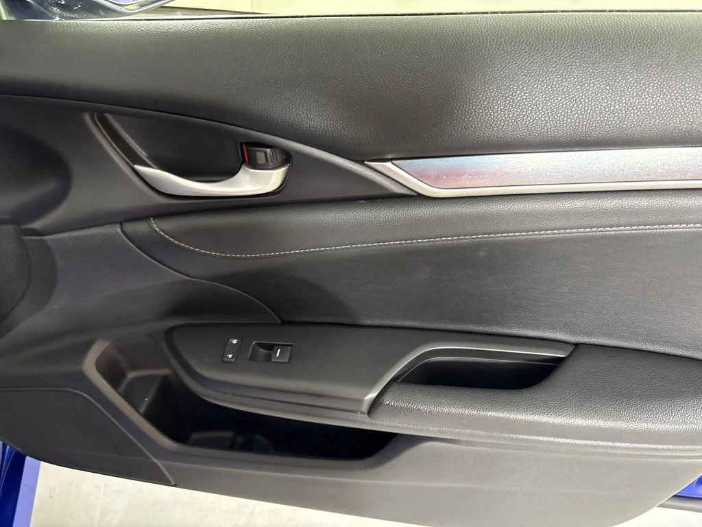 Used 2018  Honda EX-L image 14