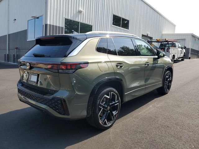 New 2026 Green Volkswagen 2.0T SEL R-Line Turbo image 4