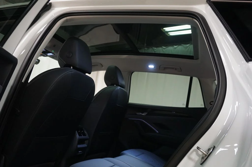 New 2026 Pure White Volkswagen 2.0T SE image 27