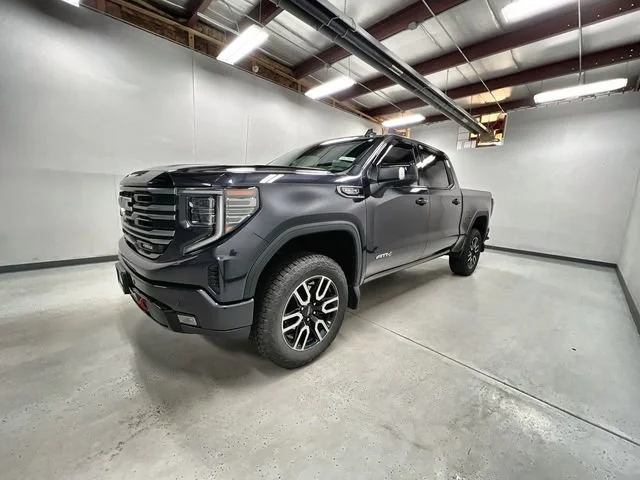 2025 GMC Sierra 4WD Crew Cab Short Box AT4's photo