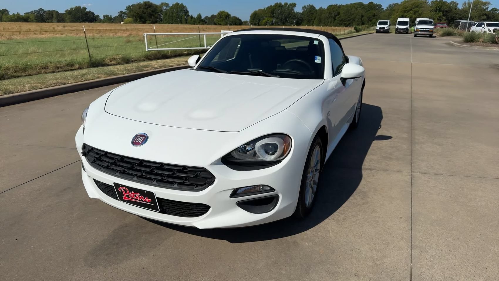 Used 2017 Bianco Gelato White FIAT Classica image 4