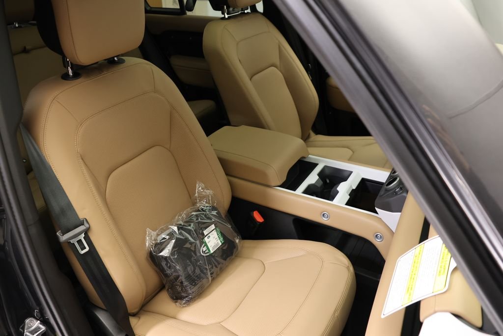 2026 Land Rover Defender X-Dynamic SE - Photo 41