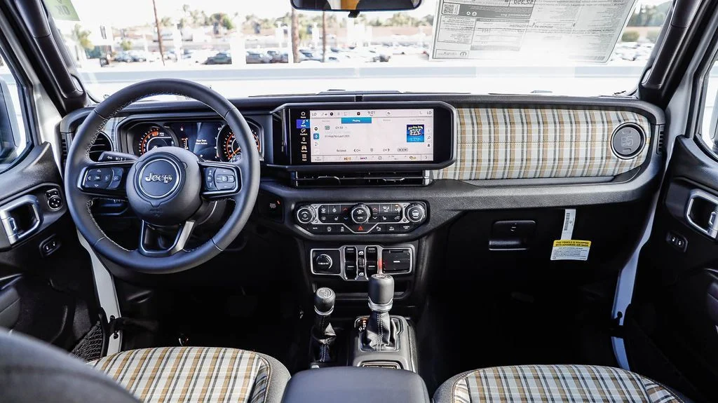 New 2026 White Jeep 85th Anniversary Edition image 15