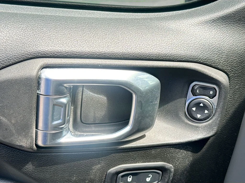 Used 2023 Gray Jeep Rubicon 4xe image 19