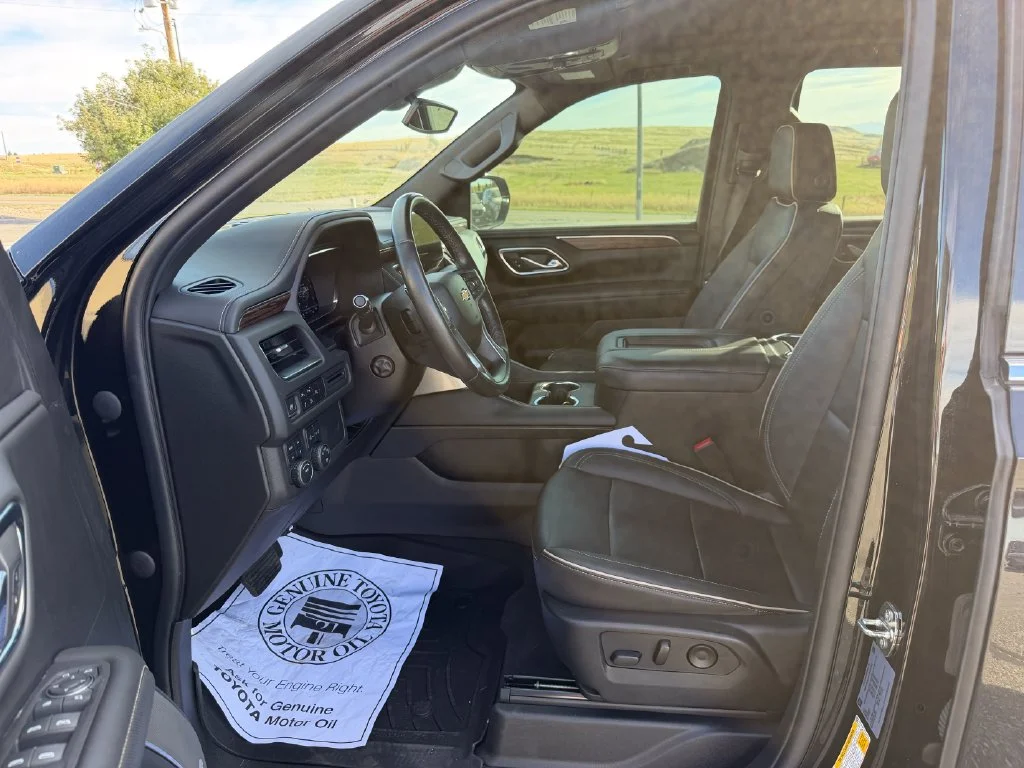 Used 2023 Black Chevrolet Premier image 11