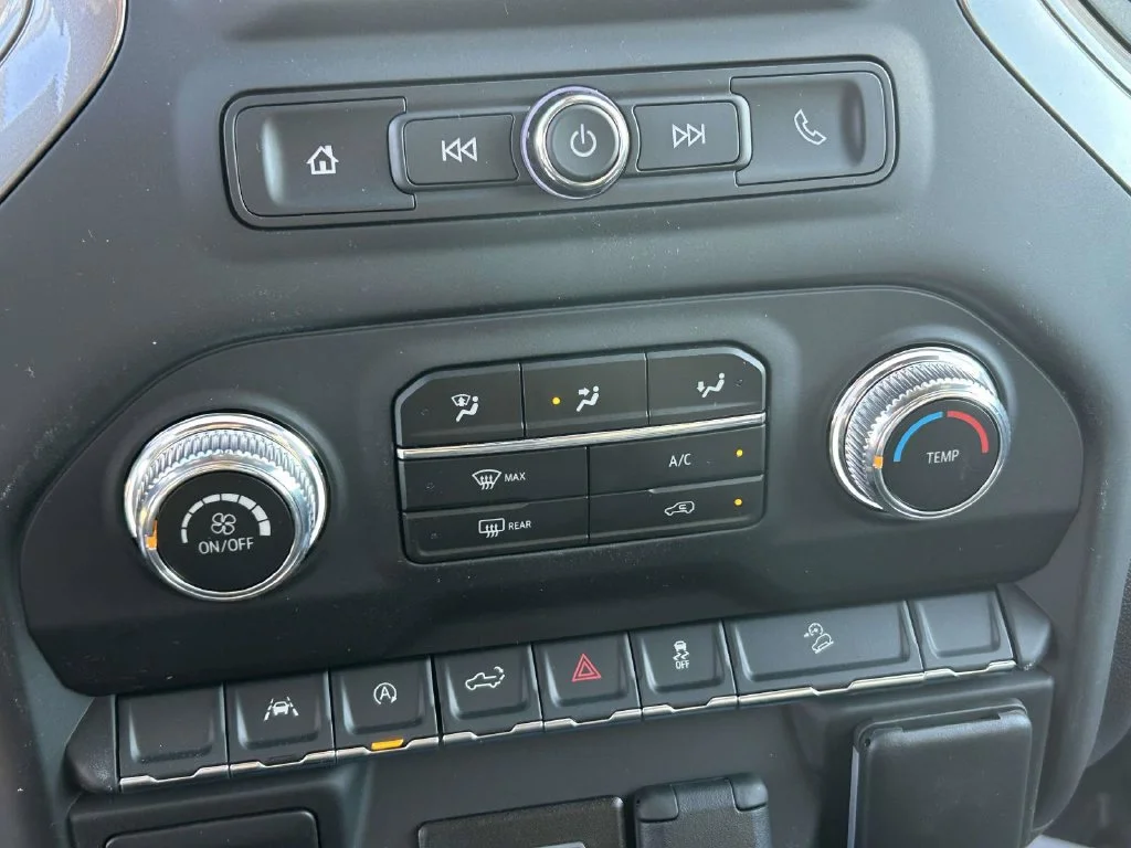 New 2026 Onyx Black GMC Pro image 19