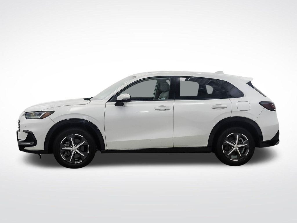 Used 2023 Honda HR-V EX-L with VIN 3CZRZ2H70PM720572 for sale in Minneapolis, Minnesota