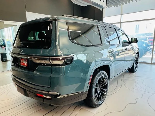 New 2026 Steel Blue Exterior Paint Jeep Summit Obsidian image 6