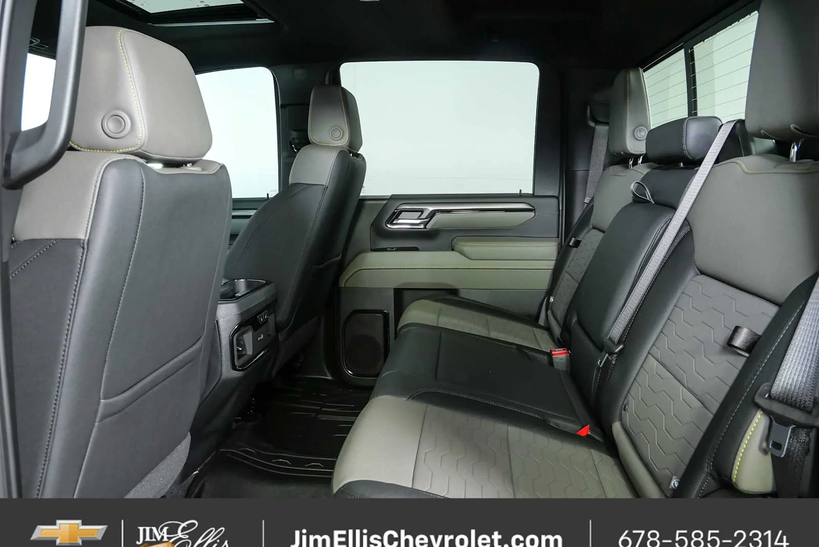 New 2026 White Sands Chevrolet ZR2 image 18