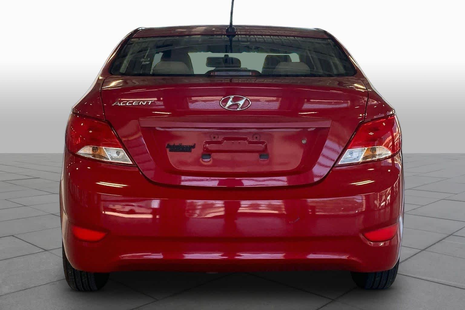 Used 2016 Boston Red Metallic Hyundai SE image 5