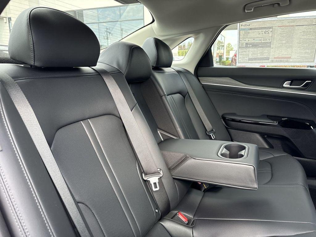 2025 Kia K5 EX - Photo 32