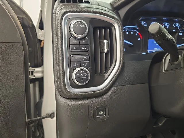Used 2022 Quicksilver Metallic GMC SLT image 33